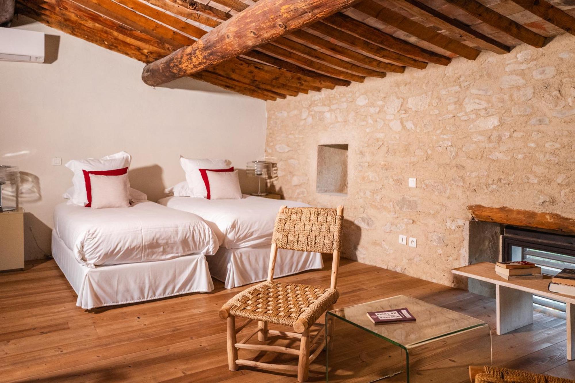Le Galinier Lourmarin, A Beaumier Guesthouse Habitación foto