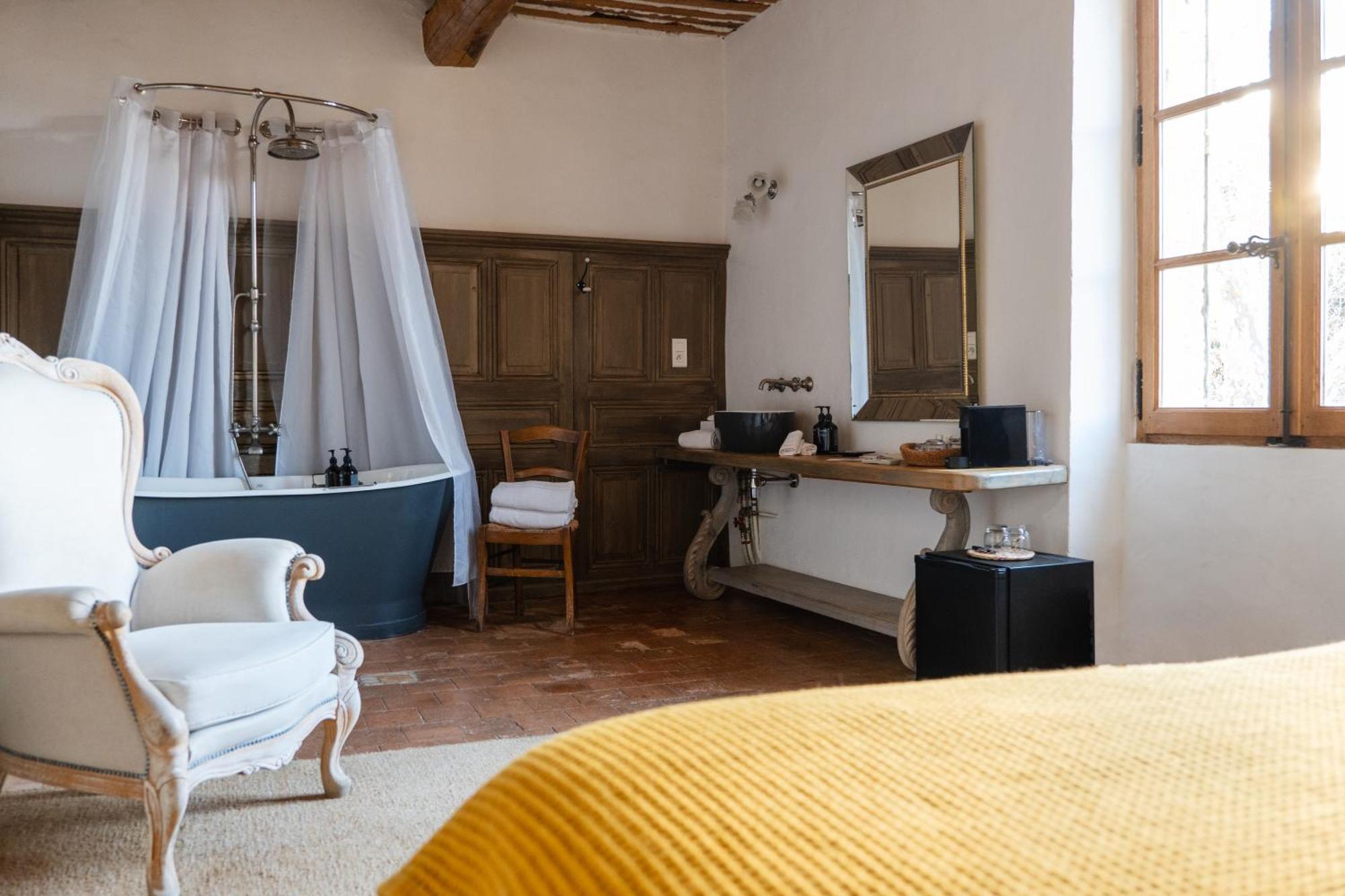 Le Galinier Lourmarin, A Beaumier Guesthouse Habitación foto