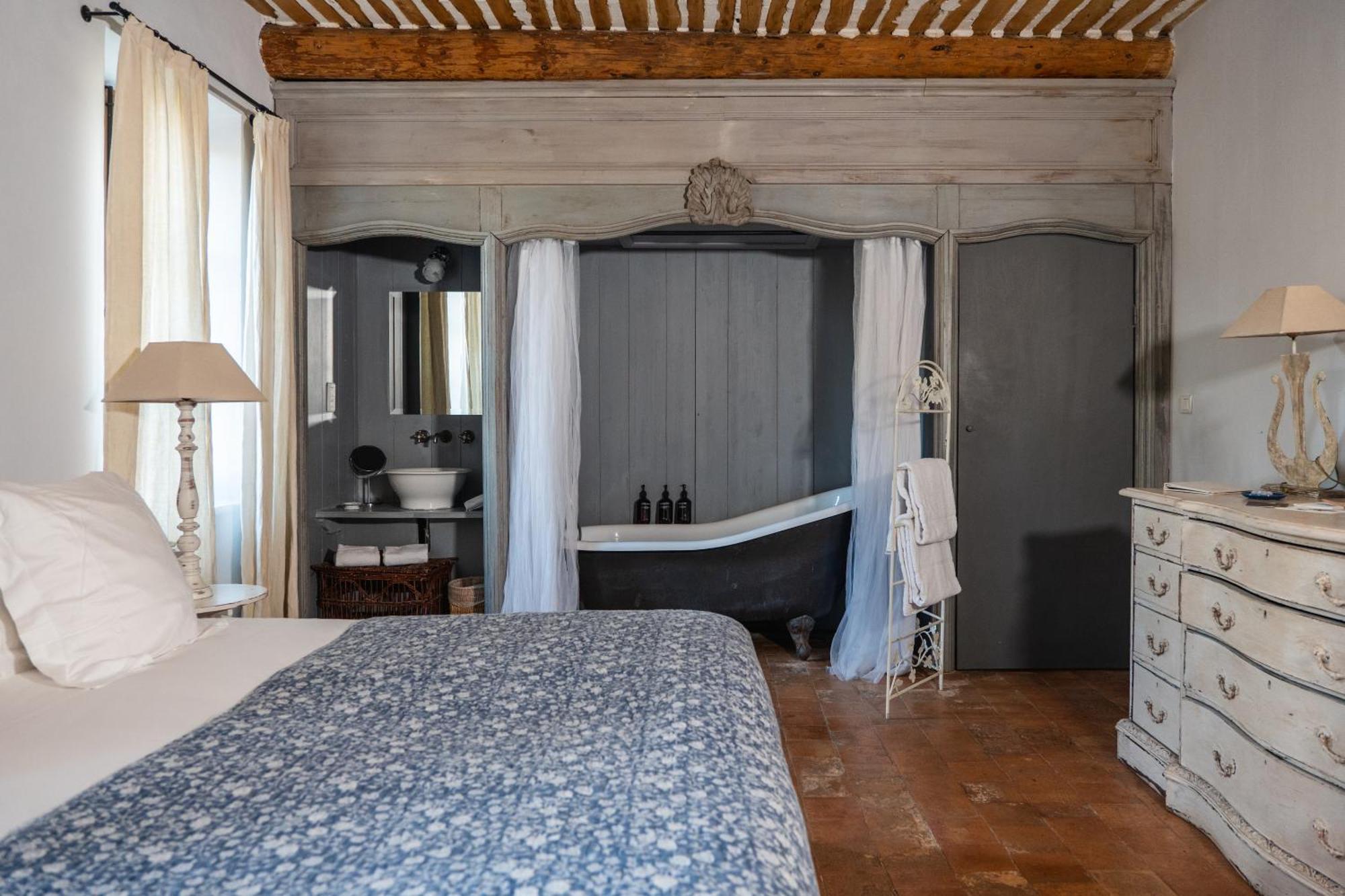 Le Galinier Lourmarin, A Beaumier Guesthouse Habitación foto