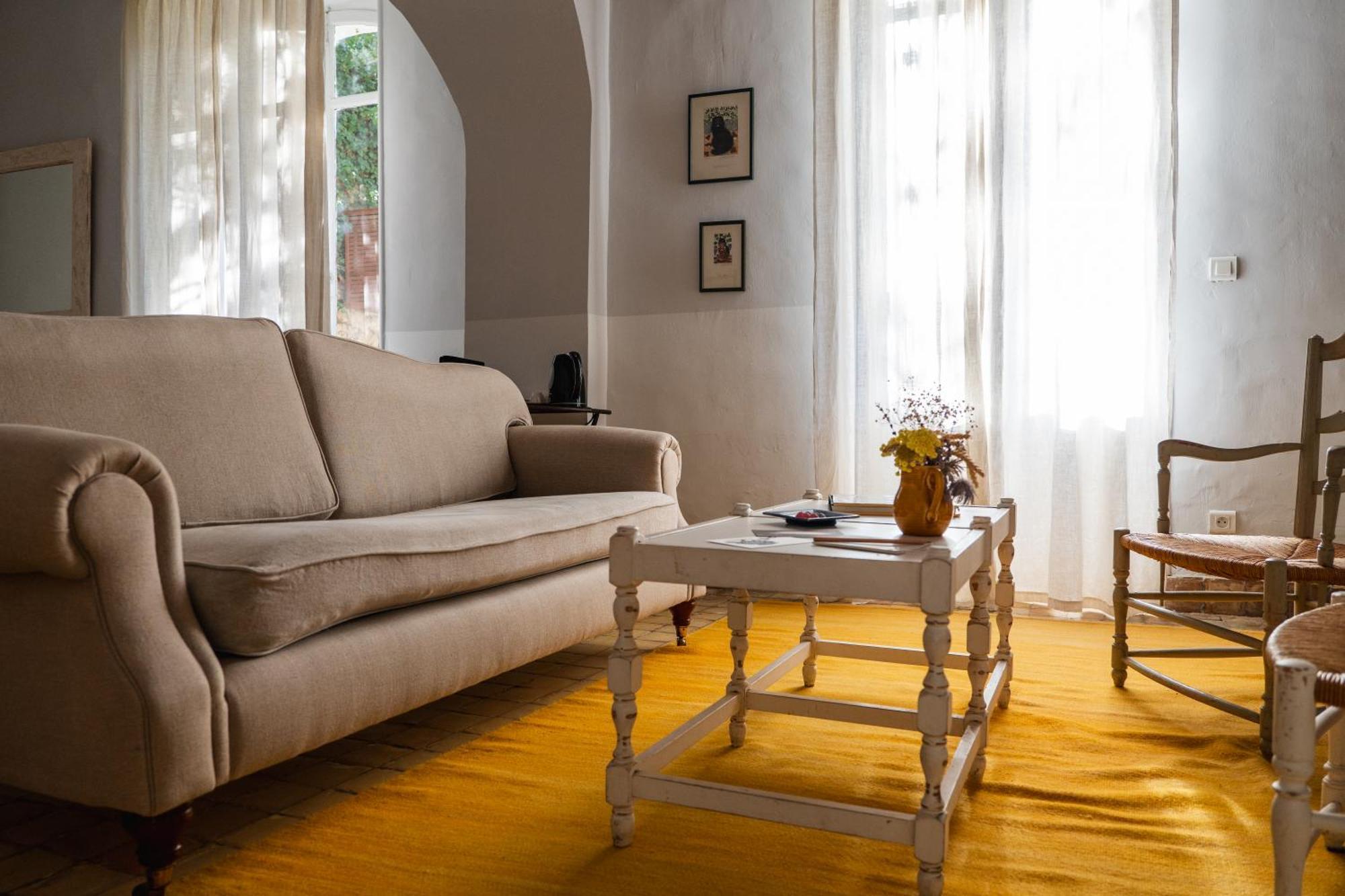 Le Galinier Lourmarin, A Beaumier Guesthouse Habitación foto